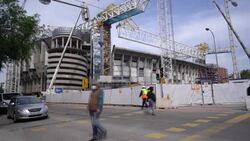 CLEAN : Football fans in Madrid divided on Super League plans News Clip