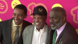 Patti LaBelle, and Bebe Winans and Rob Thomas remember their first fan encounter Instructional Video