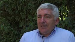 Zoo animals given ice pops, humans take to fountains Instructional Video