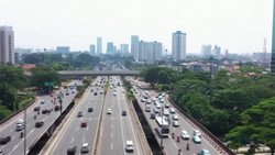 CLEAN : Then and now: views of Indonesia's capital during partial lockdown and Ramadan News Clip