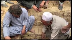 CLEAN : Afghan Shiites bury dead after Kunduz blast News Clip