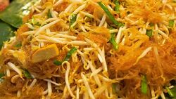 vegetarian fried noodles Stock Footage