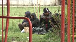 Hundreds of migrants moved to new camp in Bosnia Instructional Video