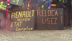 CLEAN : Jinjiang foundry employees protest to keep jobs in southwestern France News Clip