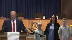 7th grader safely stops school bus after driver passes out News Clip