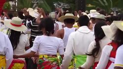 CLEAN : Malagasy catholics dance with delight in presence of Pope Francis News Clip