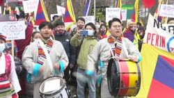 CLEAN : Tibetans rally outside IOC against Beijing Winter Olympics News Clip