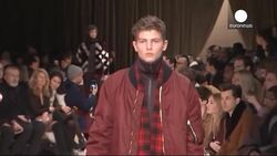 Homage to David Bowie at men’s fashion week in London News Clip