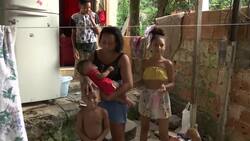 Informal workers in Brazil rely on food donations Instructional Video