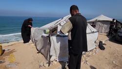 Israel’s Gaza City offensive forces families into tents by the sea with little food or shelter News Clip