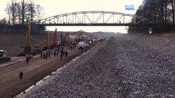 Limburgers walk through drained Juliana Canal amid major upgrade News Clip