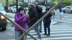 CLEAN : Broadway musicians play for healthcare workers outside New York hospital News Clip