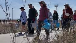 Long Islanders clean up Jones Beach in recognition of Earth Day News Clip