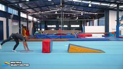 Elementary gymnastics - Floor mats - 10 multiple object routine Instructional Video