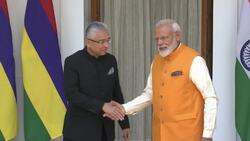 Indian PM meets leaders from neighbouring  countries Instructional Video