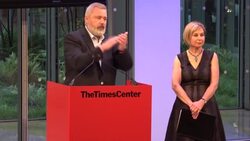 VOICED : La subasta del Nobel ruso para niños ucranianos rompió todos los récords News Clip