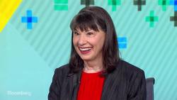 How Former Planned Parenthood President Gloria Feldt Helps Women Take the Lead News Clip