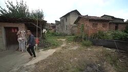 Buildings and lifestyles in Yiqian Old town, Guangchang County Stock Footage