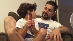 VOICED : “Lo logramos”: el éxodo con final feliz de una familia de refugiados iraquíes News Clip