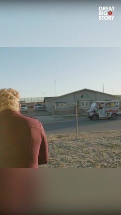 Cassandro exotico, the transformation of a luchador Instructional Video