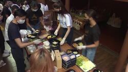 CLEAN : Thai beauty queen serves Michelin-starred meals in Covid-hit Bangkok slum News Clip