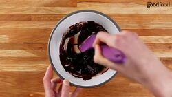 How to make a drip cake Instructional Video