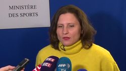 CLEAN : France's ice skating chief resignation: Sports Minister takes note News Clip