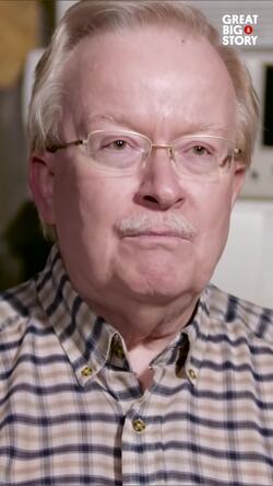 Elwood Edwards, the voice behind AOL's iconic "You've Got Mail".   Instructional Video