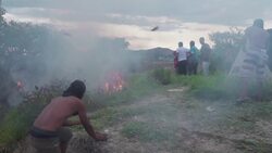 Protesters face off against Venezuela soldiers Instructional Video
