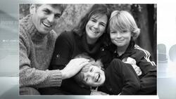 Hockey team honours teen who died in Christmas Eve cottage fire News Clip