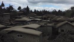 Philippines volcano evacuees collect belongings News Clip