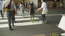 Ahead of Olympics, Japan teaches better escalator etiquette Instructional Video