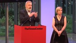 VOICED : La justicia rusa revoca la licencia de la edición impresa del diario Novaya Gazeta News Clip