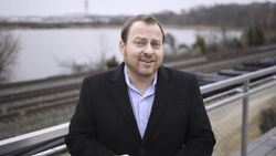 Execs got money, in part for 'record' railroad train length News Clip