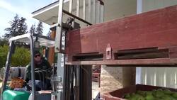 Apple growers finding new ways to sell local fruit News Clip