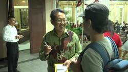 Christmas eve service in Indonesia amid tsunami fears Instructional Video