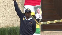 CLEAN : Tributes continue outside Mandelas Johanne News Clip