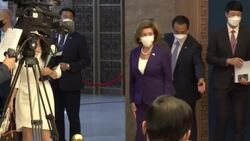 CLEAN : US House Speaker Nancy Pelosi meets hear South Korean counterpart News Clip