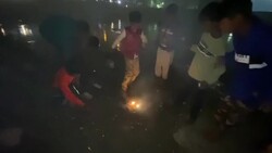 CLEAN : Firecrackers celebrate New Delhi Diwali light festival despite ban News Clip