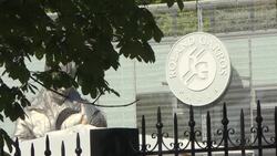 CLEAN : 'It's her choice': Tennis fans at French Open react to Osaka's withdrawal News Clip