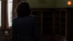 Outlander star on the show's fervent fans News Clip