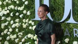 Laurie Metcalf and John to star as Hillary Clinton and former President Bill Clinton in a new Broadway play Instructional Video