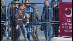 Migrants begin arriving in Turkey from Greece under EU deal News Clip