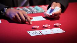 How to Play Let It Ride Instructional Video