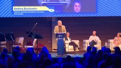 VOICED : Periodistas bielorrusos recibieron premio Unesco de la libertad de prensa News Clip