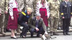 Larry the cat plays with Ukrainian ambassador to the UK Vadym Prystaiko News Clip