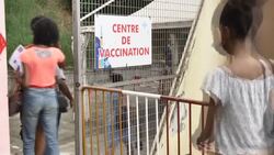 CLEAN : Despite rising Covid cases, Martinique residents still wary of vaccines News Clip