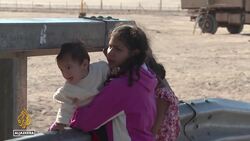 Peru, Chile confront border crisis as migrants stranded in freezing desert nights News Clip