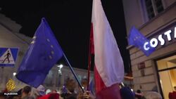 Poles rally to defend the EU membership amid fear of ‘Polexit’ News Clip