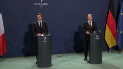 Ukraine crisis: Macron to meet Putin in Moscow while Scholz's stance looms over first US visit News Clip